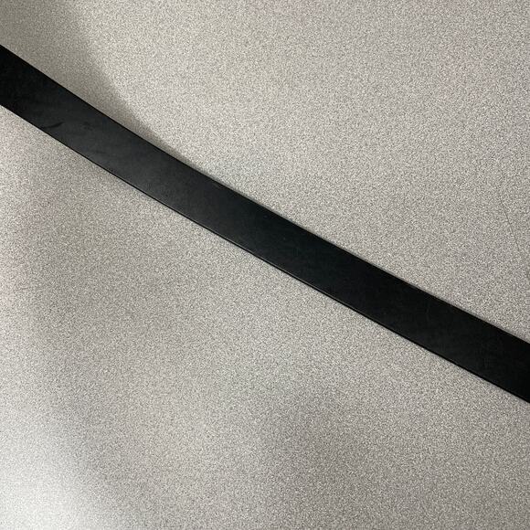 J Crew Leather Belt Mens 28 Black Silver Buckle Embossed Logo Preppy Classic * - Picture 5 of 11